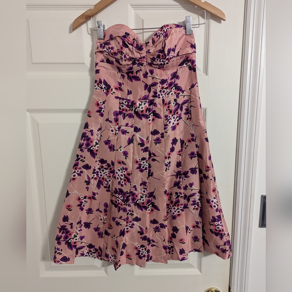 Express pink and purple floral dress strapless sweetheart neck silk size  0